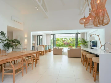 4 Bedroom Villa