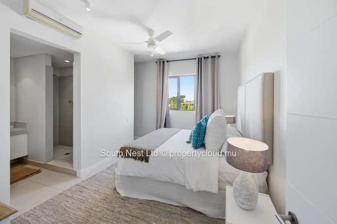 Penthouse de Luxe avec Accès Privé à la Baie de Merville