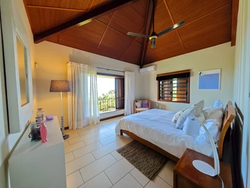 4 Bedroom Villa