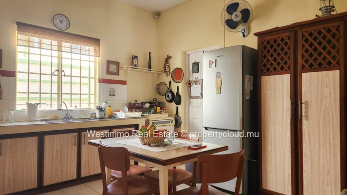Maison meublée de 150 m² avec piscine à louer à Tamarin