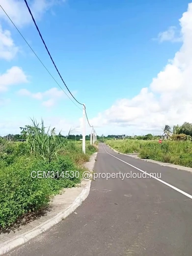 Terrain Résidentiel à Vendre  8,31 Perches – Lotissement Pierre Bleue, Plaines des Roches, Laventure
