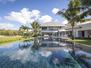 5 Bedroom Villa