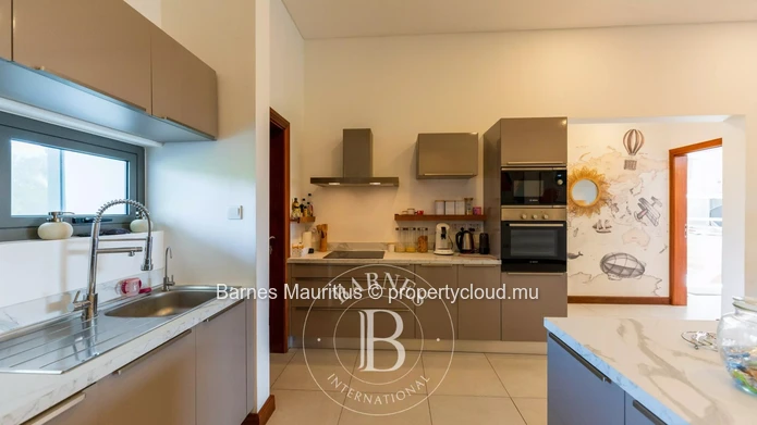 POINTE AUX CANONNIERS – Appartement d'Exception avec Vue Mer – 3 Chambres