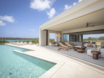 4 Bedroom Villa
