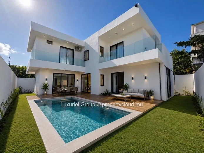 Brand-New Villa With Private Pool For Rent – Calodyne