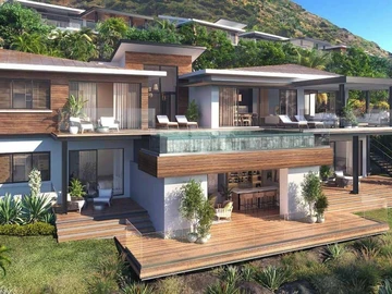 5 Bedroom Villa
