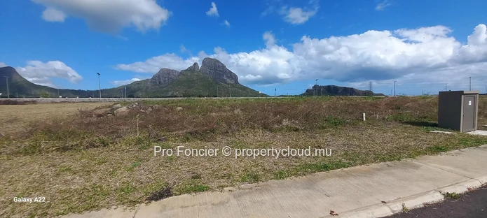 Land for sale in Palma - Close to the main road