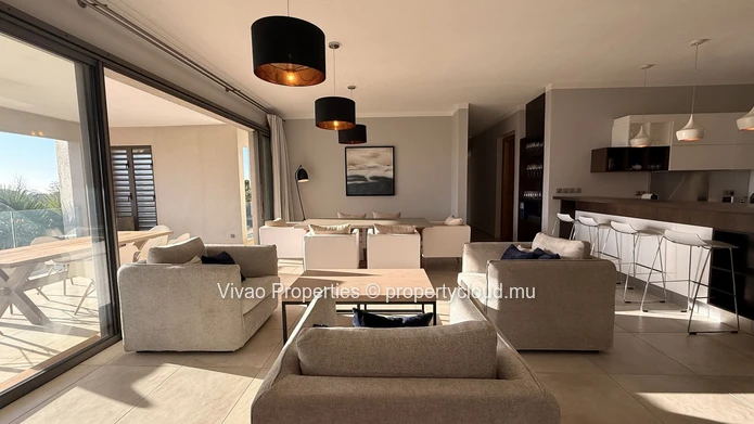 Appartement de luxe de 5 chambres en suite à louer à Balaclava - 150 000 Rs par mois