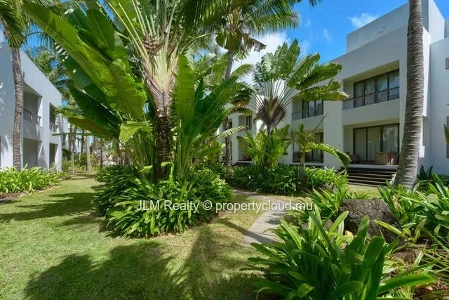 À vendre : Triplex de 3 chambres avec piscine commune à Pereybere, Île Maurice