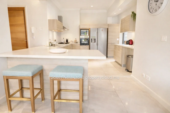 Luxury marina living 3-bed apartment with jaccuzi and rooftop