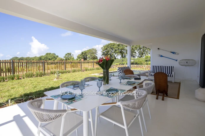 Maison contemporaine à Haute Rive