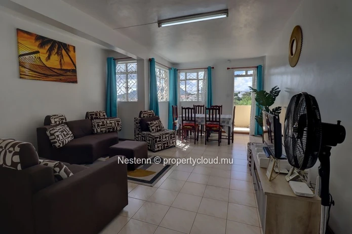 Furnished apartment with mountain views in a secure residence