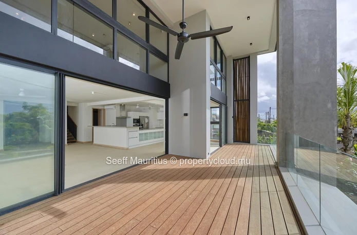 Duplex exclusif à vendre 