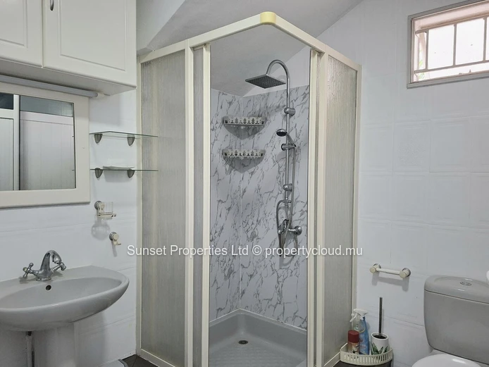 Apartment | 1 bedroom | 5 mins from the beach 
