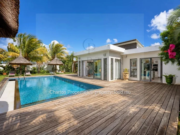 Villa de prestige 4 chambres en pleine propriété à Grand Baie