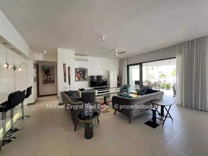 Private Beach Access - Penthouse in Pereybere