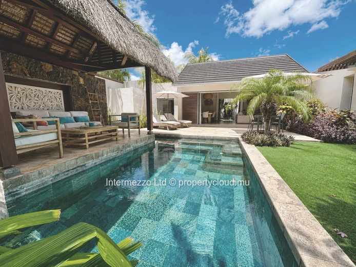 RES Villa for Sale – Clos du Littoral, North Mauritius | 3 Suites | €699,000