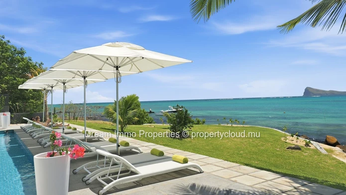 Superbe appartement de 3 chambres avec vue mer & accès direct plage à Cap Malheureux – Ile Maurice