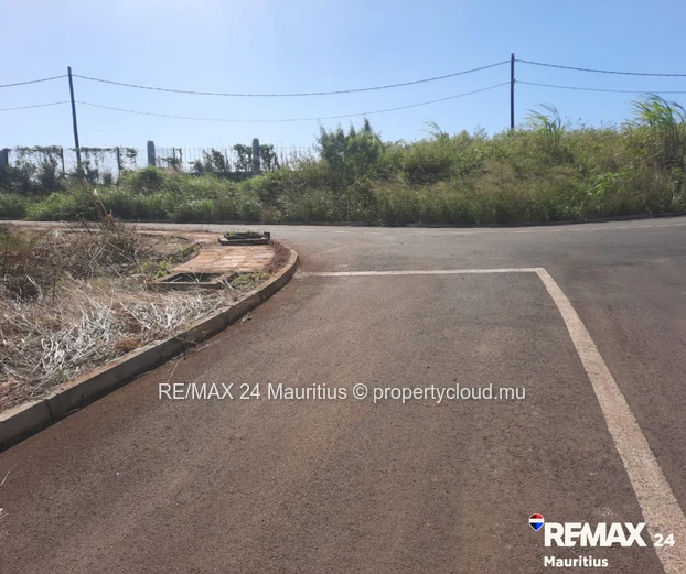 Build Your Dream Home in Secure Twin River Estate, Ilot, Pamplemousses.