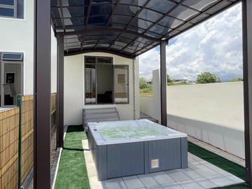 3 Bedroom Townhouse, Duplex