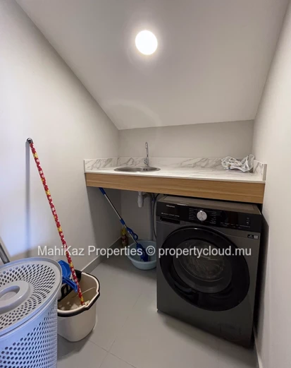 Modern Townhouse for Rent in Trianon, Mauritius – Fully Furnished & Secure Living