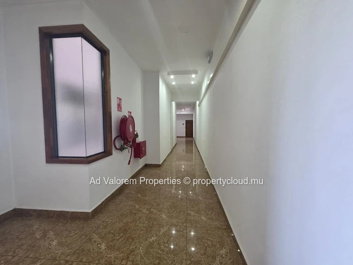 À VENDRE : Superbe appartement de 2 chambres à Kensington Heights, Quatre Bornes! (Mandat exclusif)