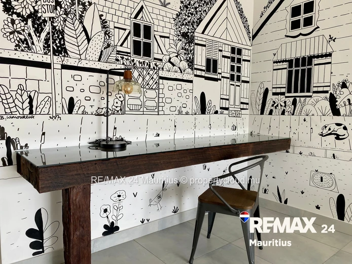 Stylish 3-Bedroom Apartment in the Heart of Tamarin
