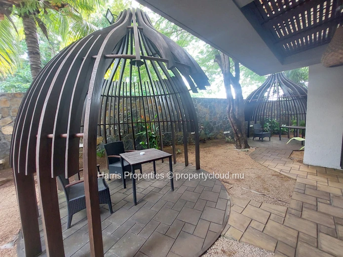 Modern apartment for rent in a hotel complex is Pereybere