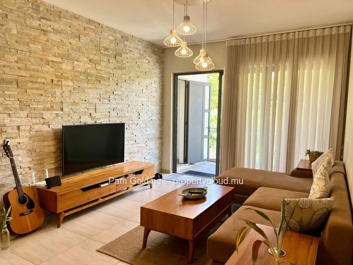 New apartment in a new complex in Flic en Flac