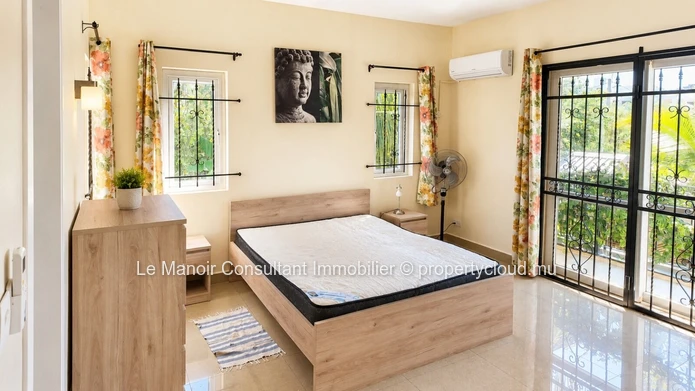 Villa meublée de 4 chambres avec piscine à louer à Albion
