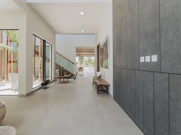 5 Bedroom Villa