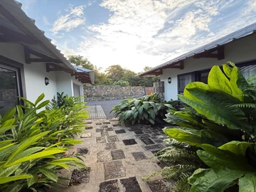 4 Bedroom Villa