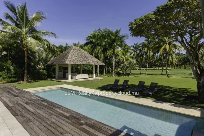 Prestigious 4-Bedroom Villa with Spacious Plot for Sale in an Exceptional Golf Estate in Mauritius