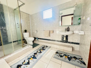 Townhouse, Duplex de 3 Chambres