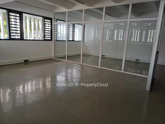 Office - 272m2 - Phoenix - Ref. BU84802LO