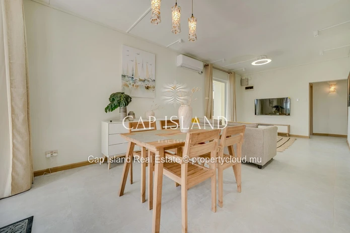 Butte à l'herbe - Ensuite 3-bedroom apartment with view