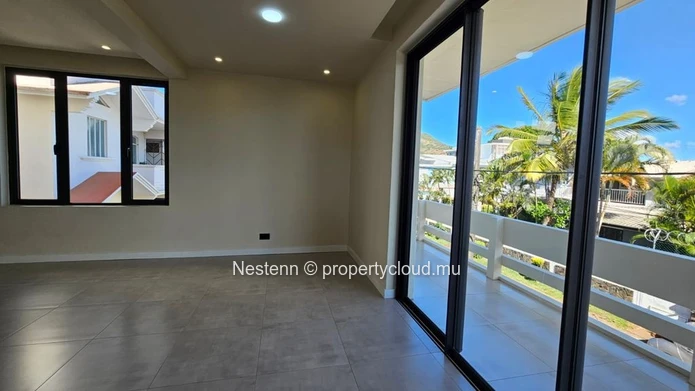 Appartement a vendre a Roches Brunes 