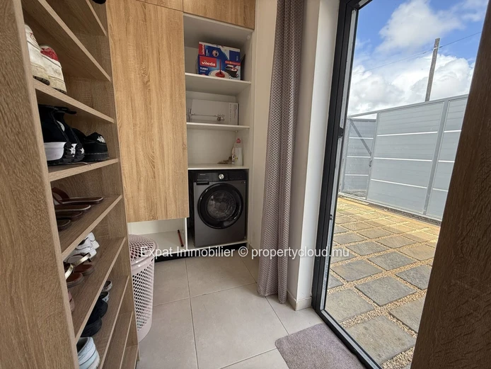 Brand-New Single-Storey 3-Bedroom Villa With Private Pool – Sottise Road, Grand Baie