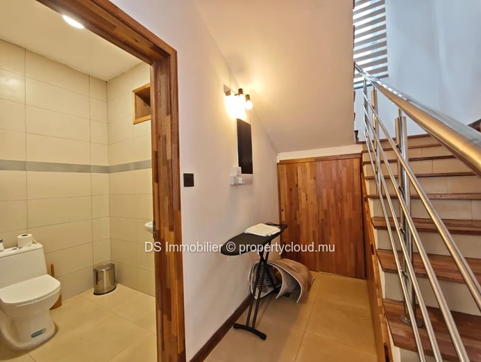 4-Bedroom Villa With Private Pool For Rent – The Vale - North