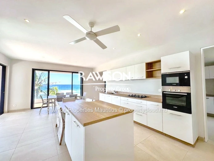 Magnifique Penthouse Pied Dans L’Eau – Accessible Aux Mauriciens