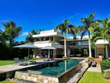 4 Bedroom Villa