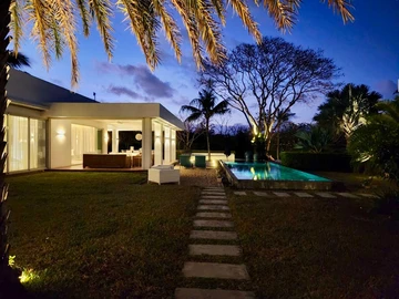 7 Bedroom House