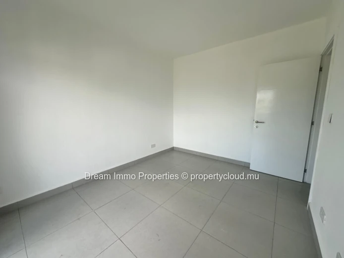 Bel Appartement 3 Chambres Avec Vue Montagne À Phoenix – Ile Maurice