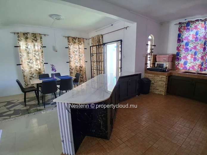 Péreybère – Ground Floor Apartment With Pool In A Sought-After Neighborhood