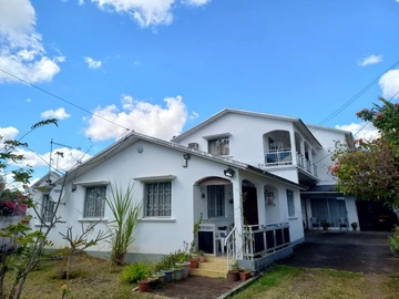 8 Bedroom House