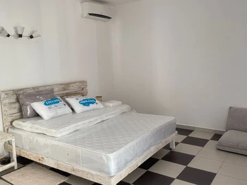 5 Bedroom Villa