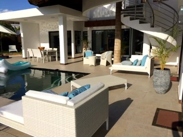 4 Bedroom Villa