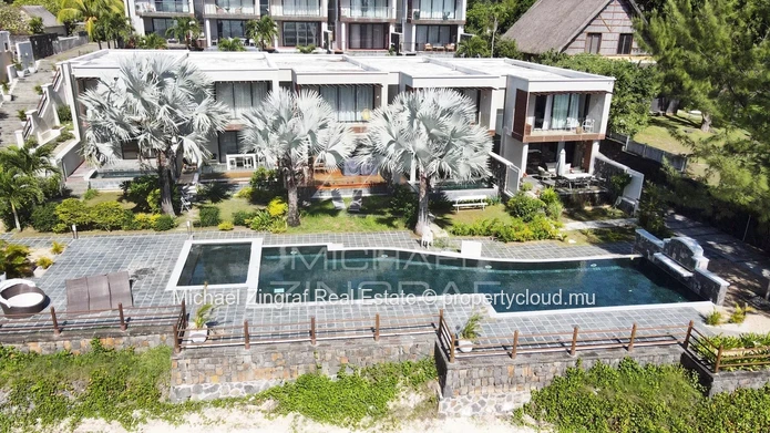 Beachfront Duplex in Cap Malheureux