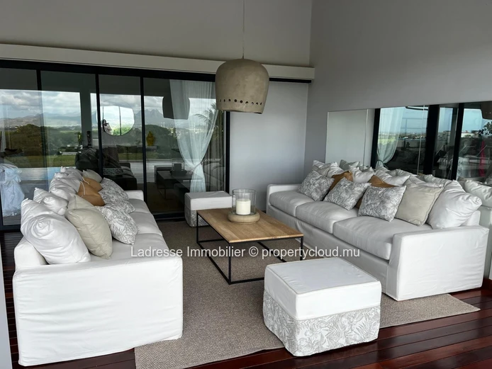 Magnifique penthouse à louer à Belle Vue