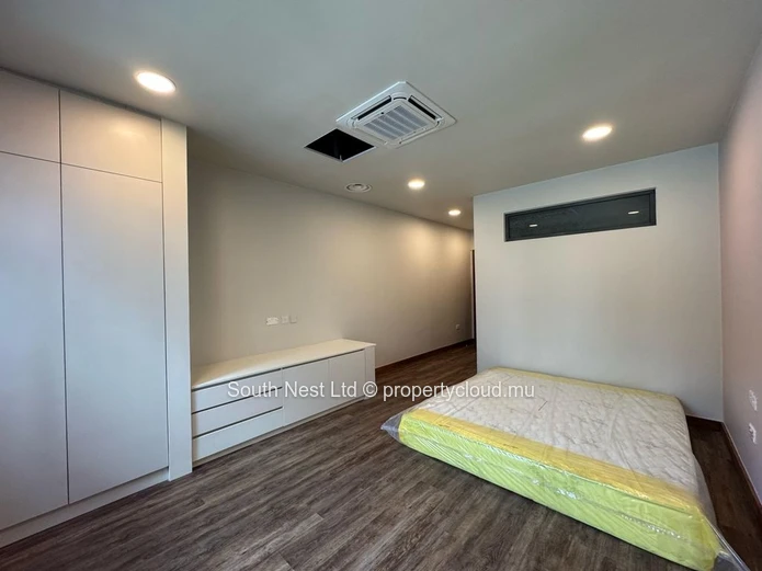 Furnished 3-bedroom house close to the beach with open view
